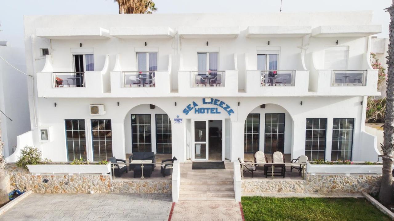 Sea Breeze Hotel Мастрихари Екстериор снимка