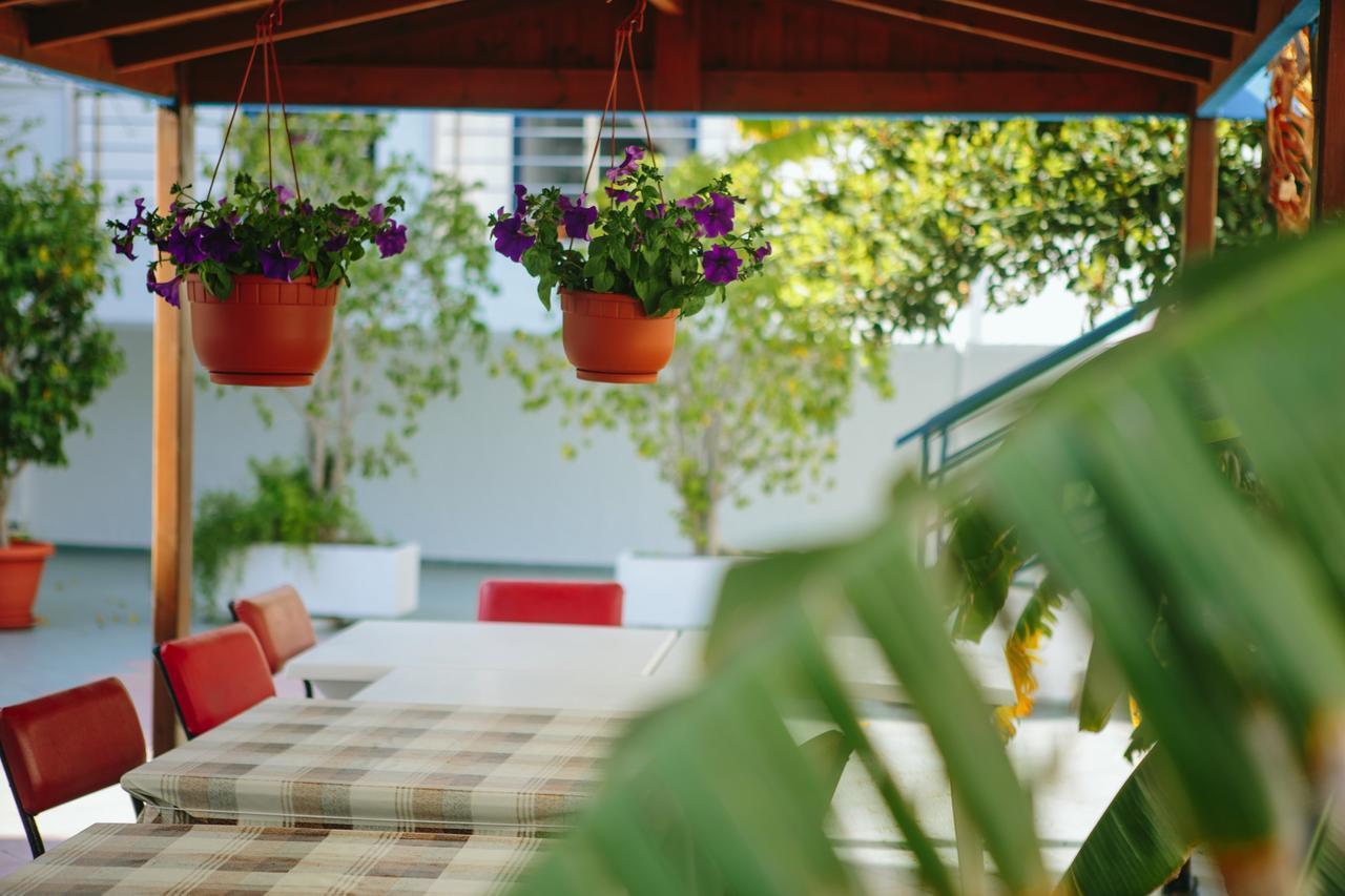 Sea Breeze Hotel Мастрихари Екстериор снимка