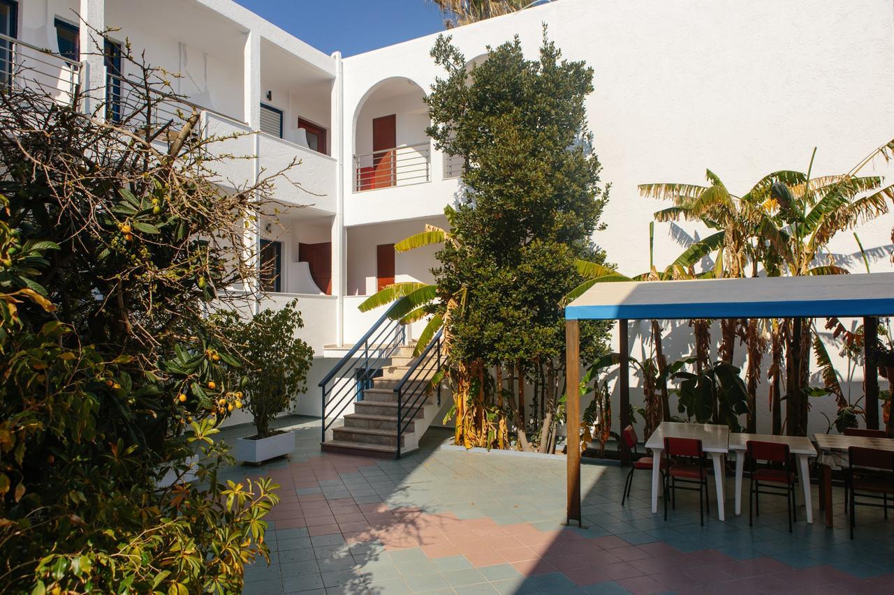 Sea Breeze Hotel Мастрихари Екстериор снимка
